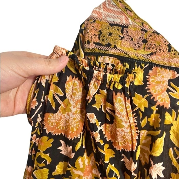 Rachel Zoe Floral Popover V-Neck Long Sleeve Embroidered Top - Picture 5 of 11